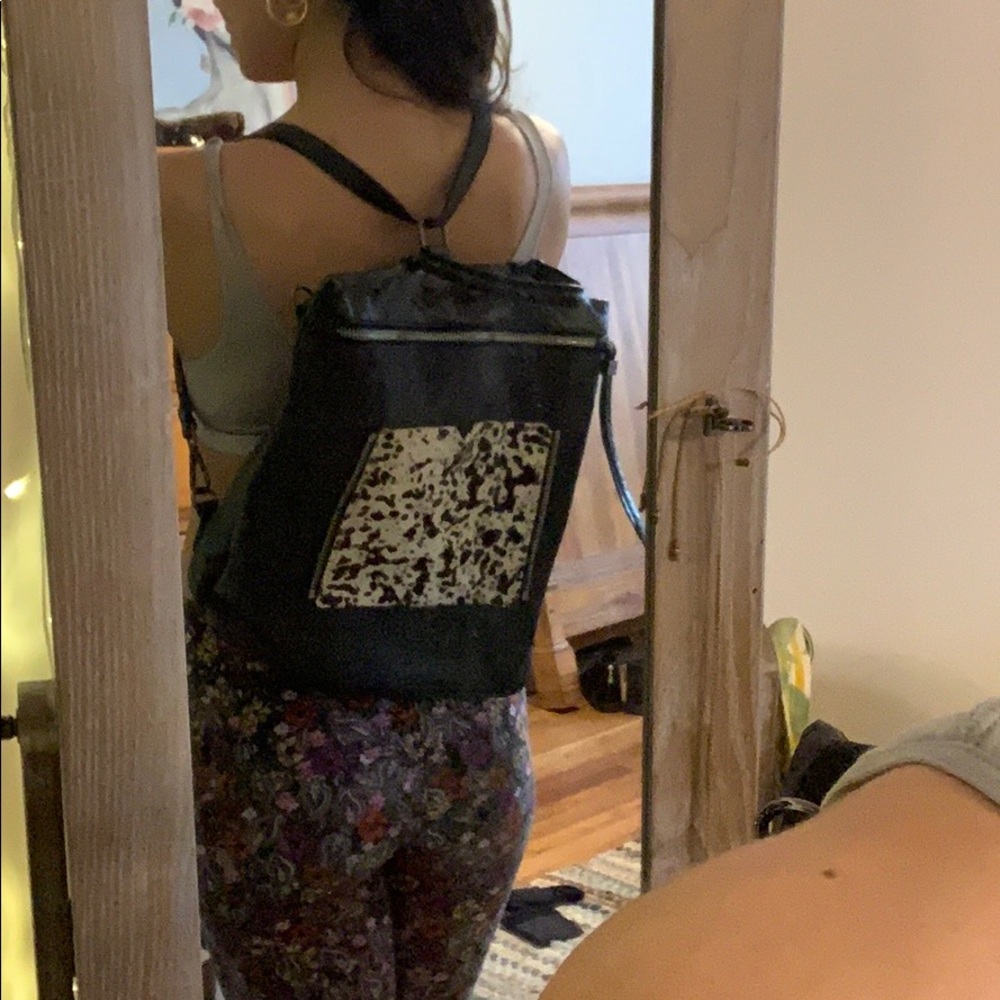 Bag/Backpack - Picture 3 of 5